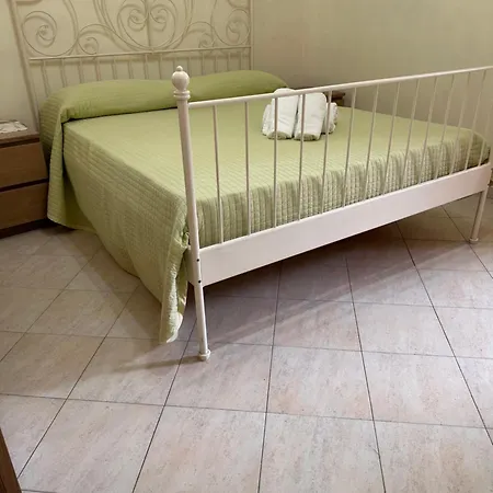 Apartment Casa Di Mamma - Intero Con Terrazza Al Secondo Piano